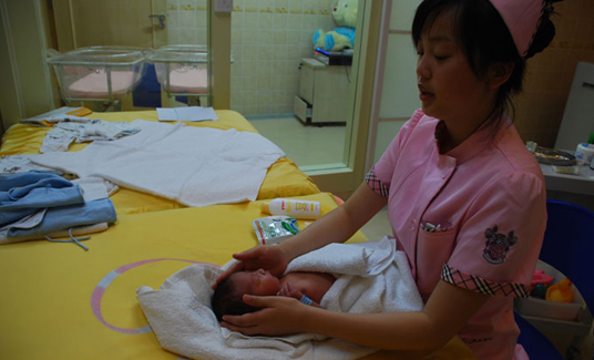 Ӥ����Ӿ����